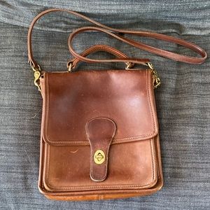 Vintage Coach Crossbody bag